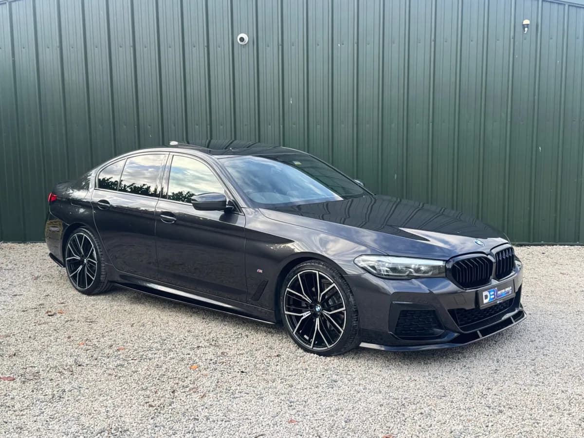 2021 BMW 5 Series, gallery view 5